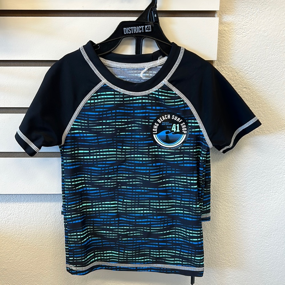 NWT DISTRICT BOY KIDS RASHGUARD SET C. Jet black